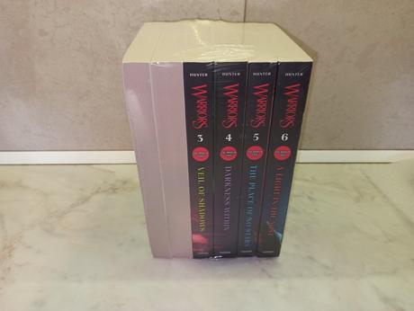 Erin hunter - warrior cats - broken code - 7 seria,