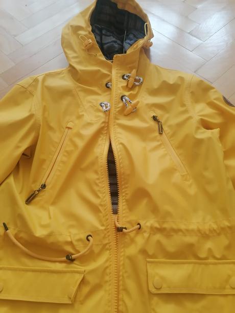 Zlta vetrovka, timeout,xl