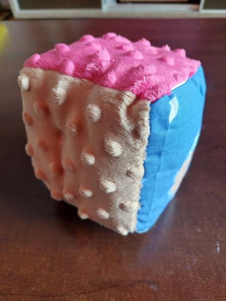 Látková edukačná kocka,