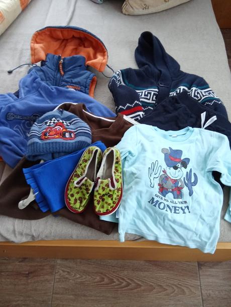 Vesta, sveter, mikiny a iné., 104–116