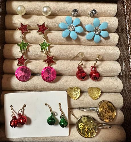 Náušnice 9 párov,