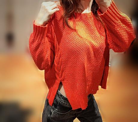 Oranžový trblietavý sveter, s