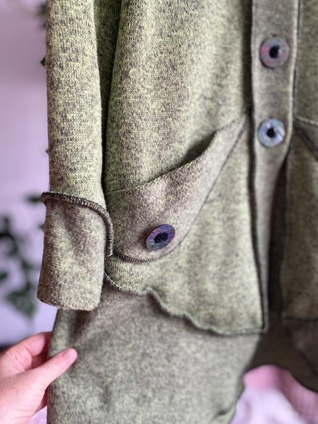 Zelený kabátik zn. ženabohyne, l