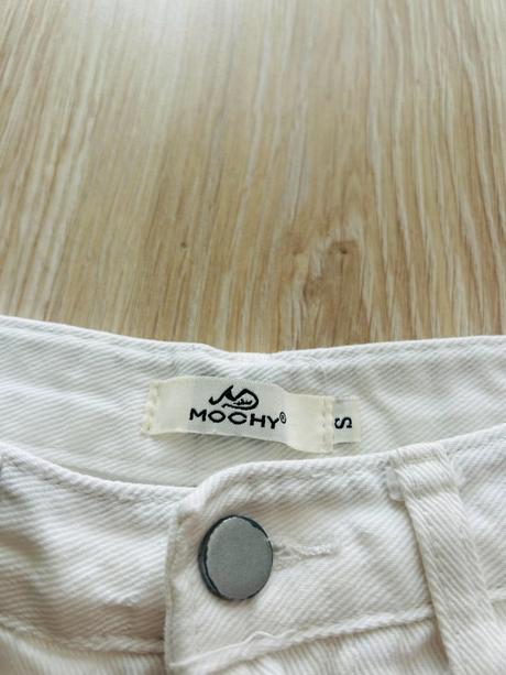 Štýlové džínsy značky green apple, pc 40 eur, s