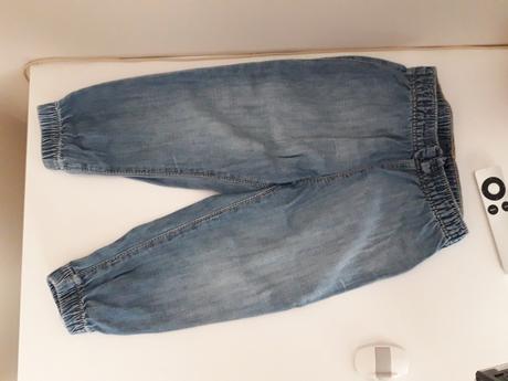 Tenučké riflíky, h&m,86