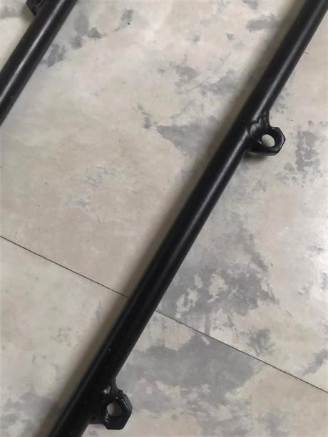 Kovový sušiak na stenu, 