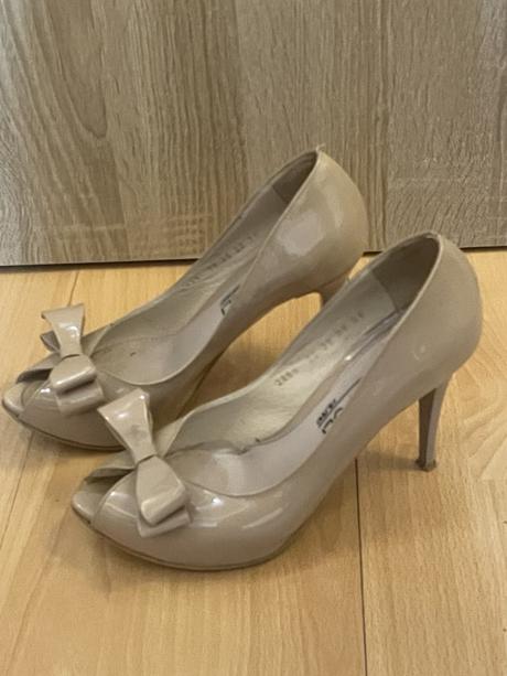 Telové lodičky, 38