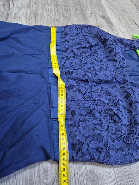 Šaty púzdrové poštovné v cene, bonprix,44