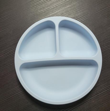 Prvé misky na jedenie pre bábätko + prvý príbor,