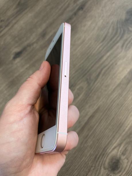 Apple iphone se, apple