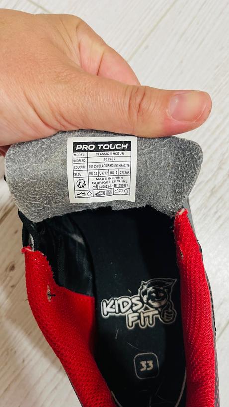 Kopačky 33 pro touch, 33