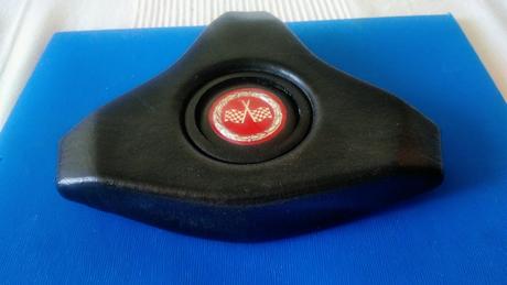 Kryt na športový volant,