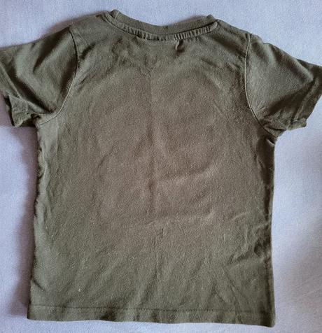 Tričko jurassic world, 110