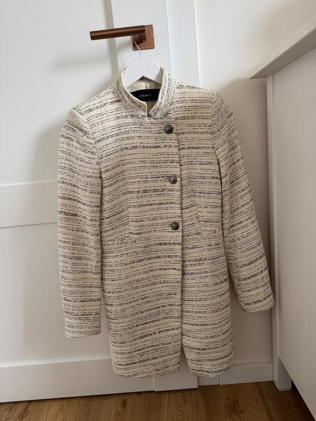 Štruktúrovaný jarný kabátik, zara,s