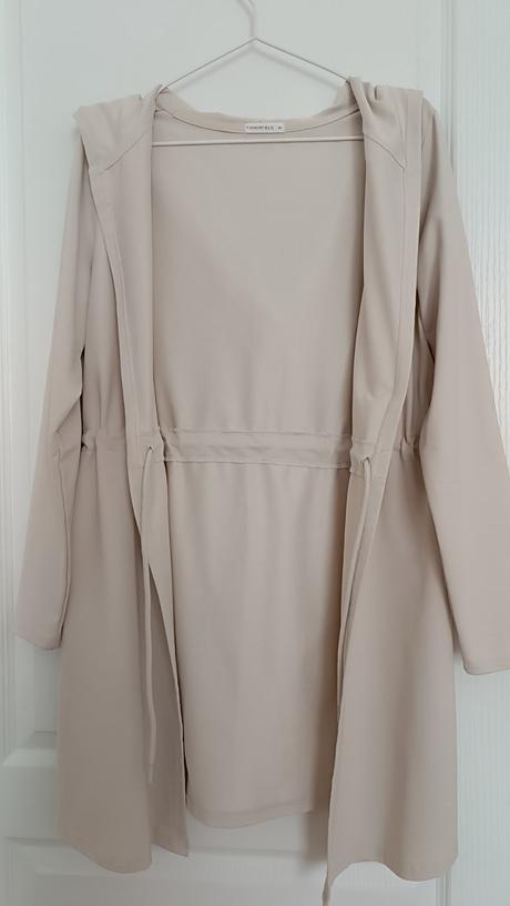 Dlhý kardigán na zaväzovanie, 40