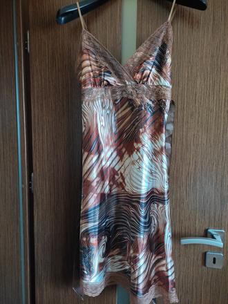 Hnede lahke, francuzke, nekrcive saty na ramienka, m