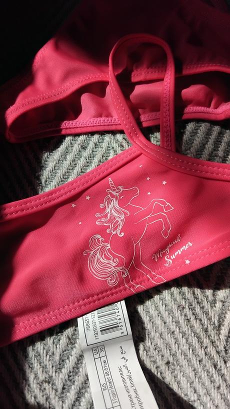 Plavky s jednorozcom, in extenso,98