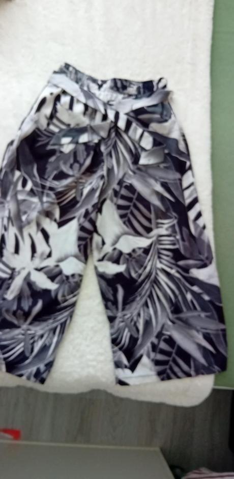 Dámske široké 3/4nohavice, s