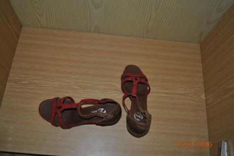 Nenosene sandale bata, baťa,37