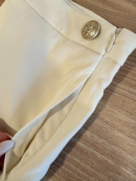 Šortky s vysokým pásom, sinsay,s