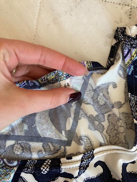 Šaty s gumičkou v pase, 42