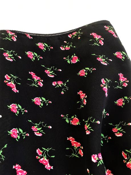 Ľahúčka kvetovaná letná sukňa, kenvelo,m