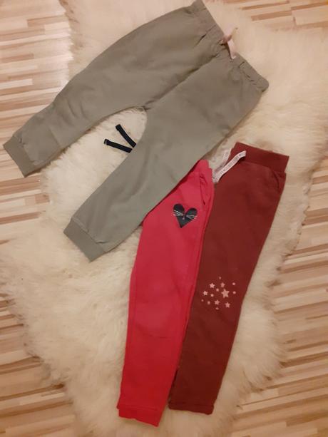 2x tepláky, 104–116