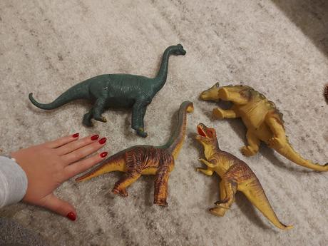 Dinosaury - cena za kus, 