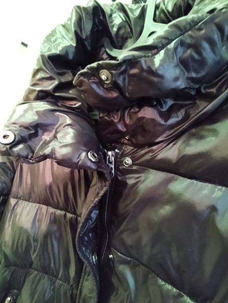 Vetrovka, new yorker,36