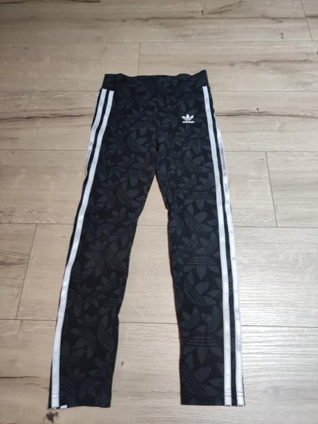 Legíny, adidas,140
