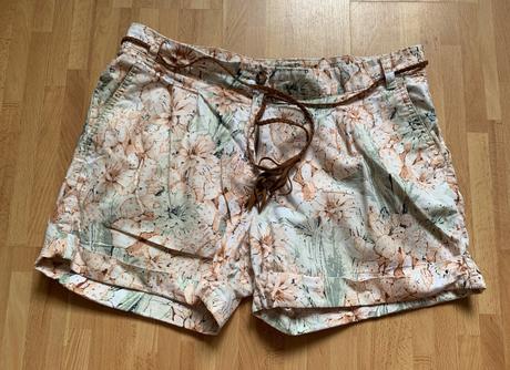 Esmara kvietkované krátke nohavice, esmara,44