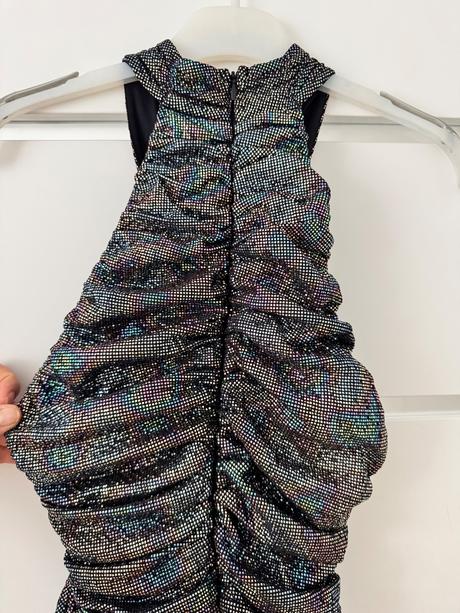 Leskle priliehave šaty, zara,xs