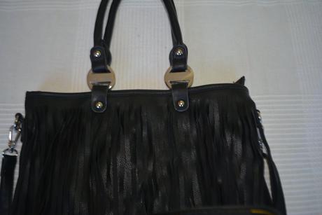 Kabelka so strapcami,