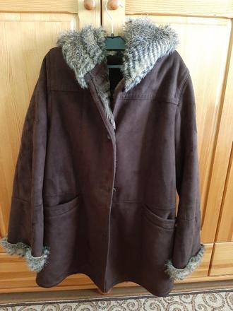 Velúrový kožuch, 44