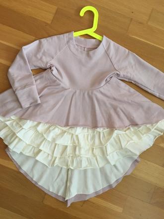 Pohodlne volanikove pudrovoruzove saty lali, 98