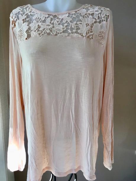 Tricko s krajkou /21a, 46