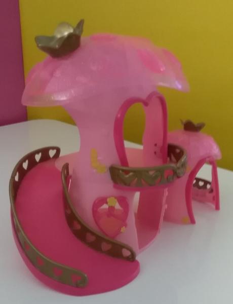 Domček pre filly witchy koniky, 