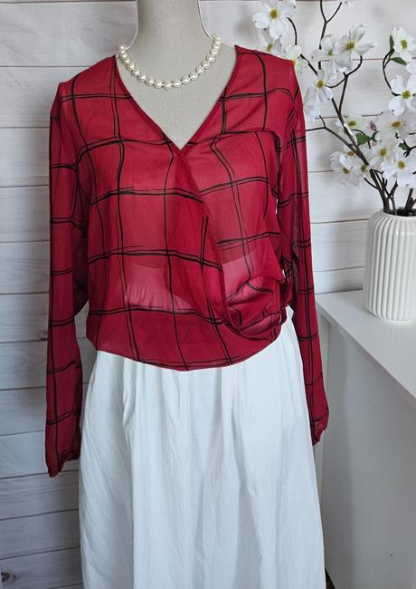 Pekná lahulinká blúzka, 42