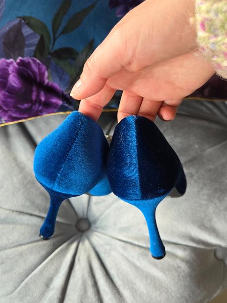 Modrotyrkysové zamatové lodičky so striebornou spo, 37