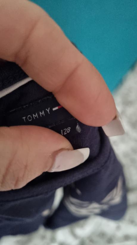 Tricko, tommy hilfiger,128