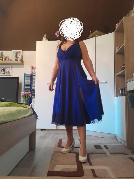 Spolocenske trblietave šaty, 40