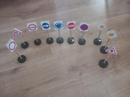 Dopravné značky x 10 spolu, 