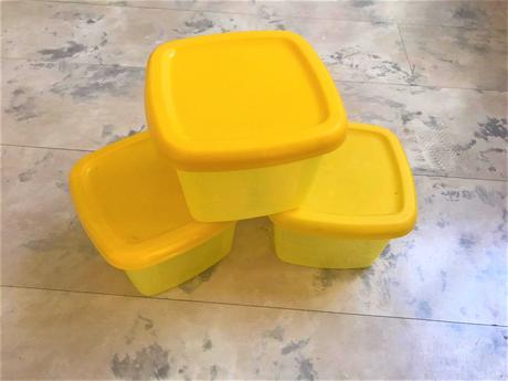 Plastové dózy 5 ks,