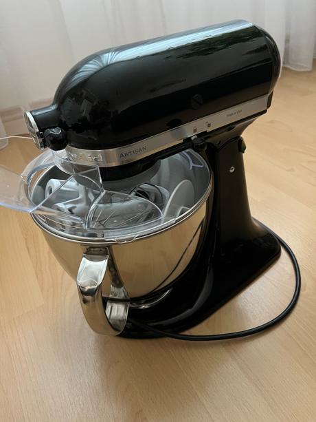 Kuchynsky robot kitchenaid, 