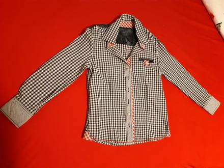 Zaujímavá košieľka, 116