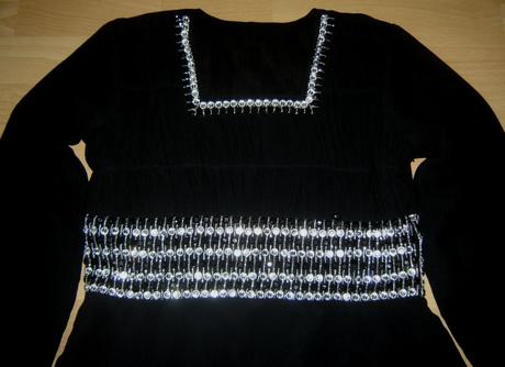 Cierne spolocenske saty, s