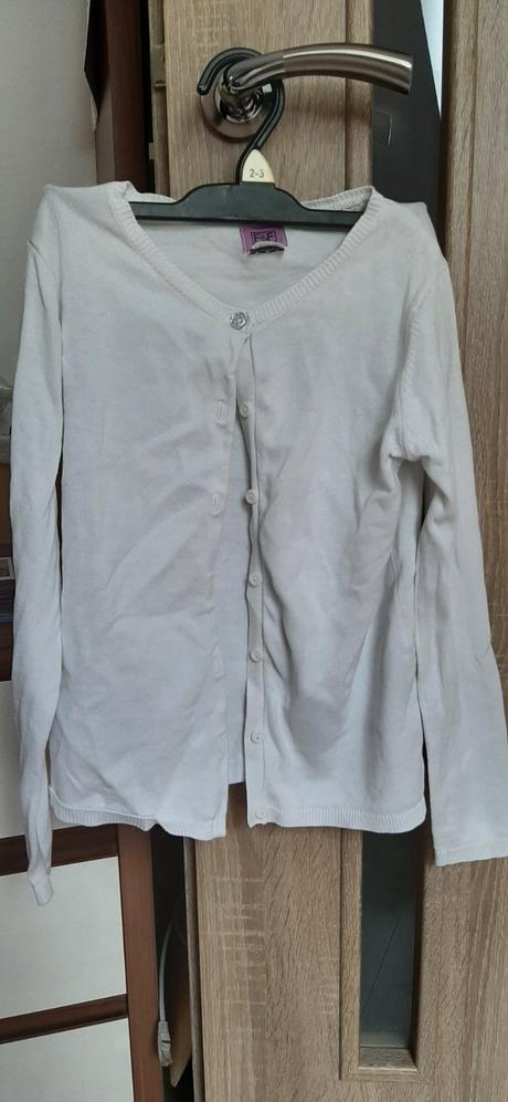 Biely svetrik, f&f,116