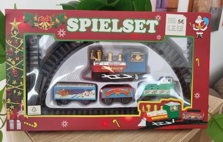 Vianočný vláčik s koľajnicami,