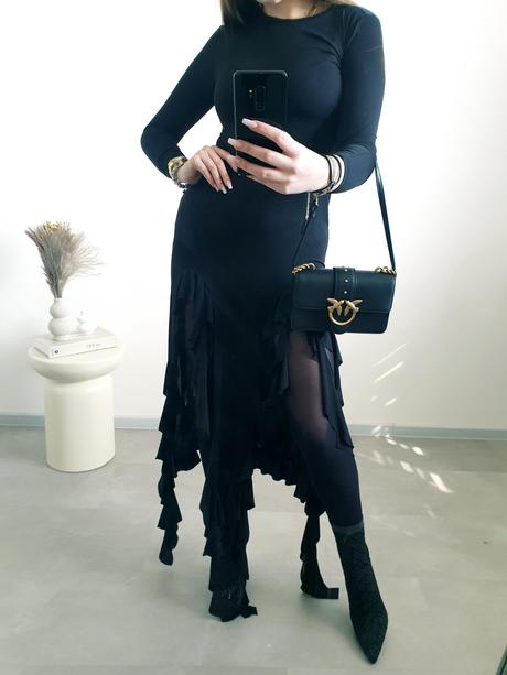 Extravagantné šaty m, m