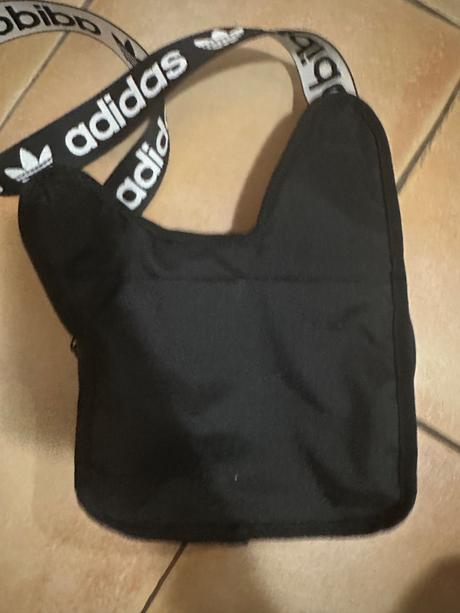 Adidas kabelka, adidas